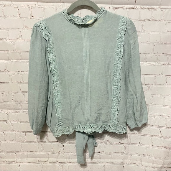 Sweet Wanderer Wmn Light Blue Long Sleeve Lace Ruffle Tie & Button Back Blouse L - Picture 1 of 9